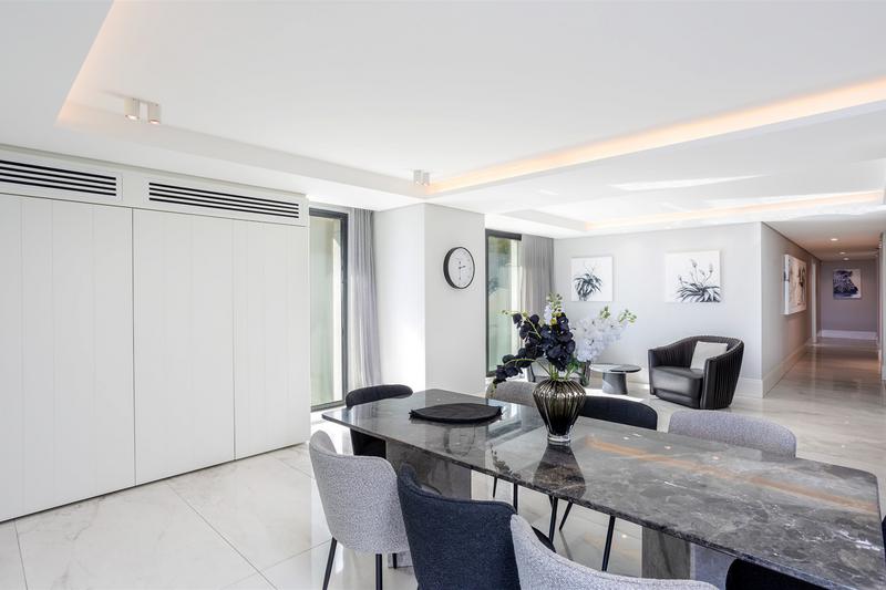 5 Bedroom Property for Sale in Bantry Bay Western Cape